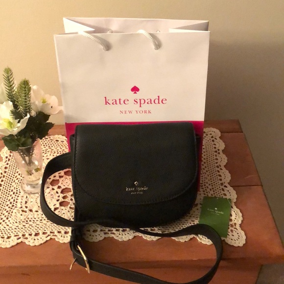 kate spade Handbags - NWT-kate spade Kimbra fanny pack larchmont Avenue